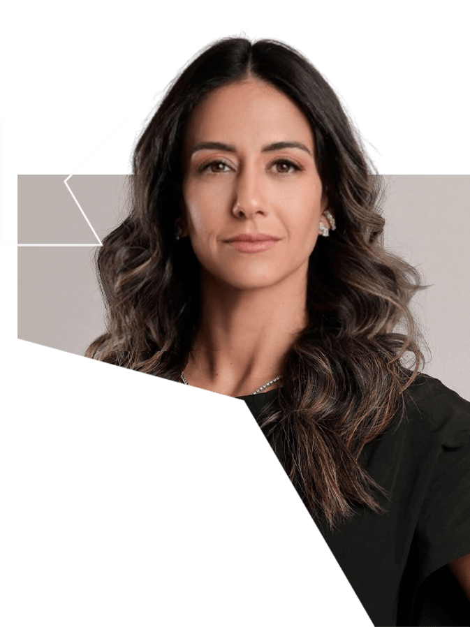 Julia Queiroz Mask
